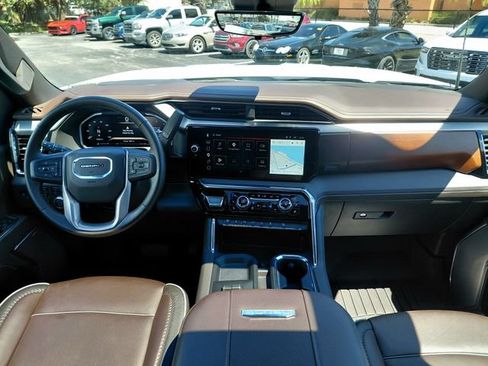 Used 2026 GMC Sierra 2500 Denali w/ Denali Reserve Package AWD/4WD image 15