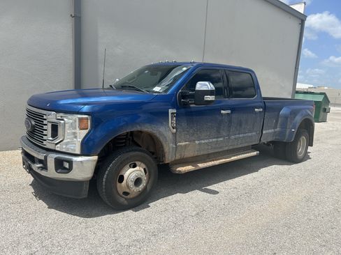 Used 2022 Ford F350 Lariat w/ Chrome Package AWD/4WD image 15