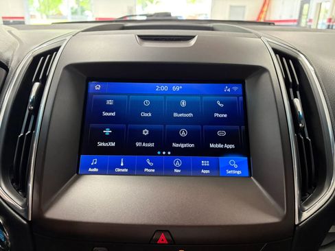 Used 2020 Ford Edge Titanium w/ Equipment Group 301A AWD/4WD image 42