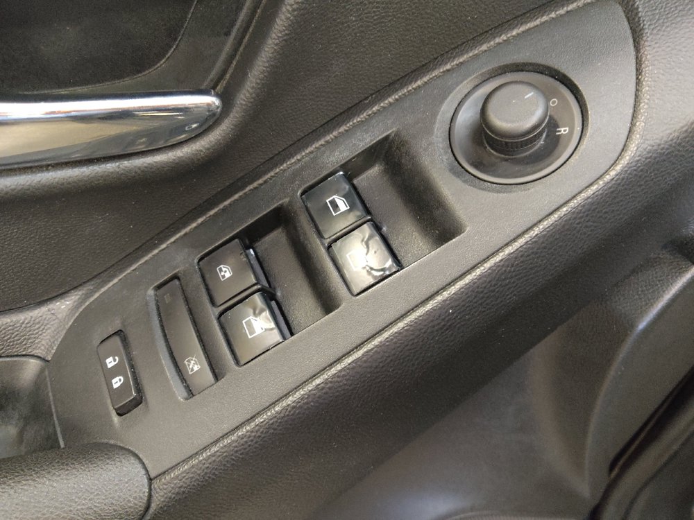 Used 2020 Chevrolet Trax LS w/ Tint and Cruise Package FWD image 27