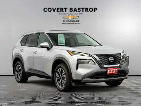 Used 2023 Nissan Rogue SV w/ SV Premium B Package FWD image 5