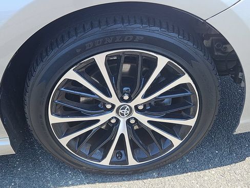 Used 2018 Toyota Camry SE FWD image 9