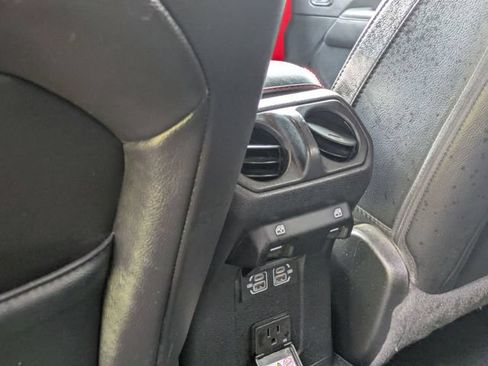 Used 2021 Jeep Wrangler Unlimited Sahara AWD/4WD image 28