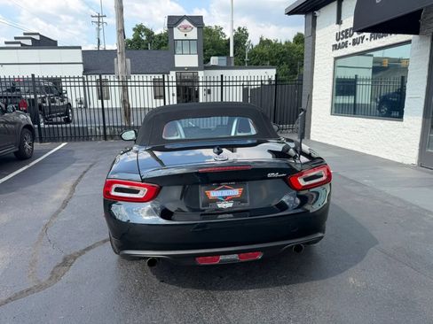 Used 2020 FIAT 124 Spider Lusso RWD image 5