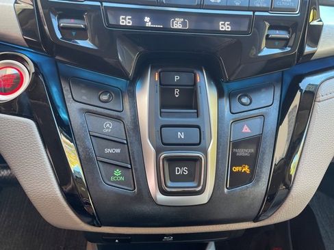 Certified 2022 Honda Odyssey Touring image 22