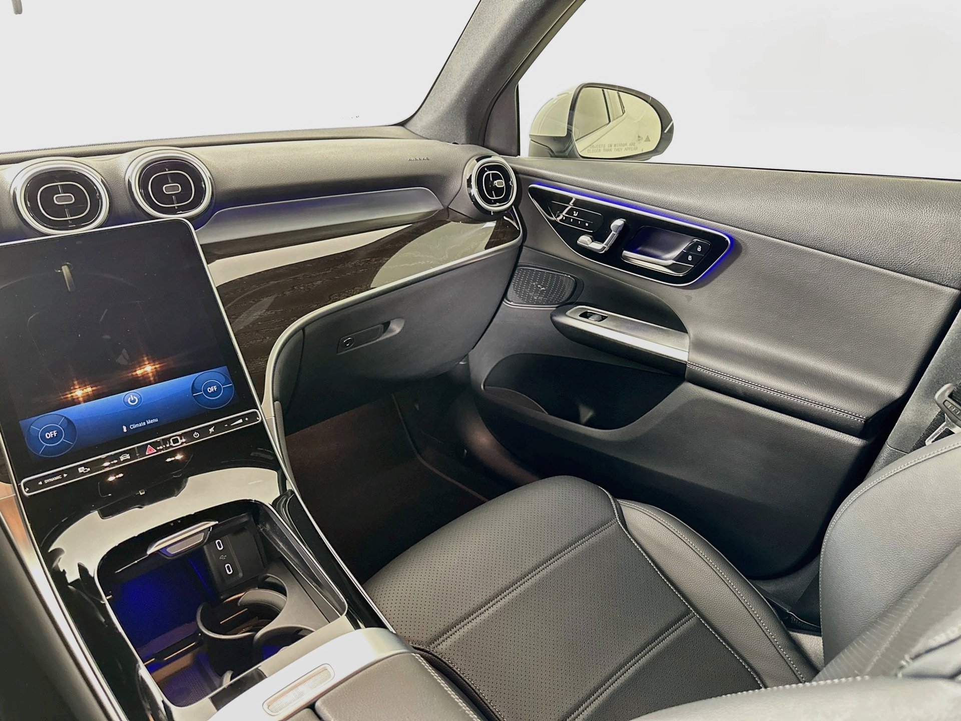 Certified 2026 Mercedes-Benz GLC 300 image 23