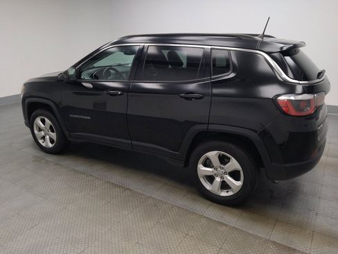 Used 2018 Jeep Compass Latitude AWD/4WD image 3
