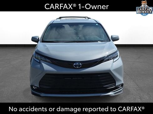 Certified 2025 Toyota Sienna XLE Woodland Edition AWD/4WD image 2