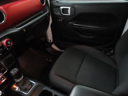 Used 2019 Jeep Wrangler Unlimited Rubicon AWD/4WD image 19