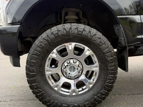 Used 2019 Ford F350 Lariat w/ Lariat Ultimate Package AWD/4WD image 26