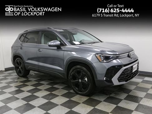 New 2025 Volkswagen Taos SEL image 1