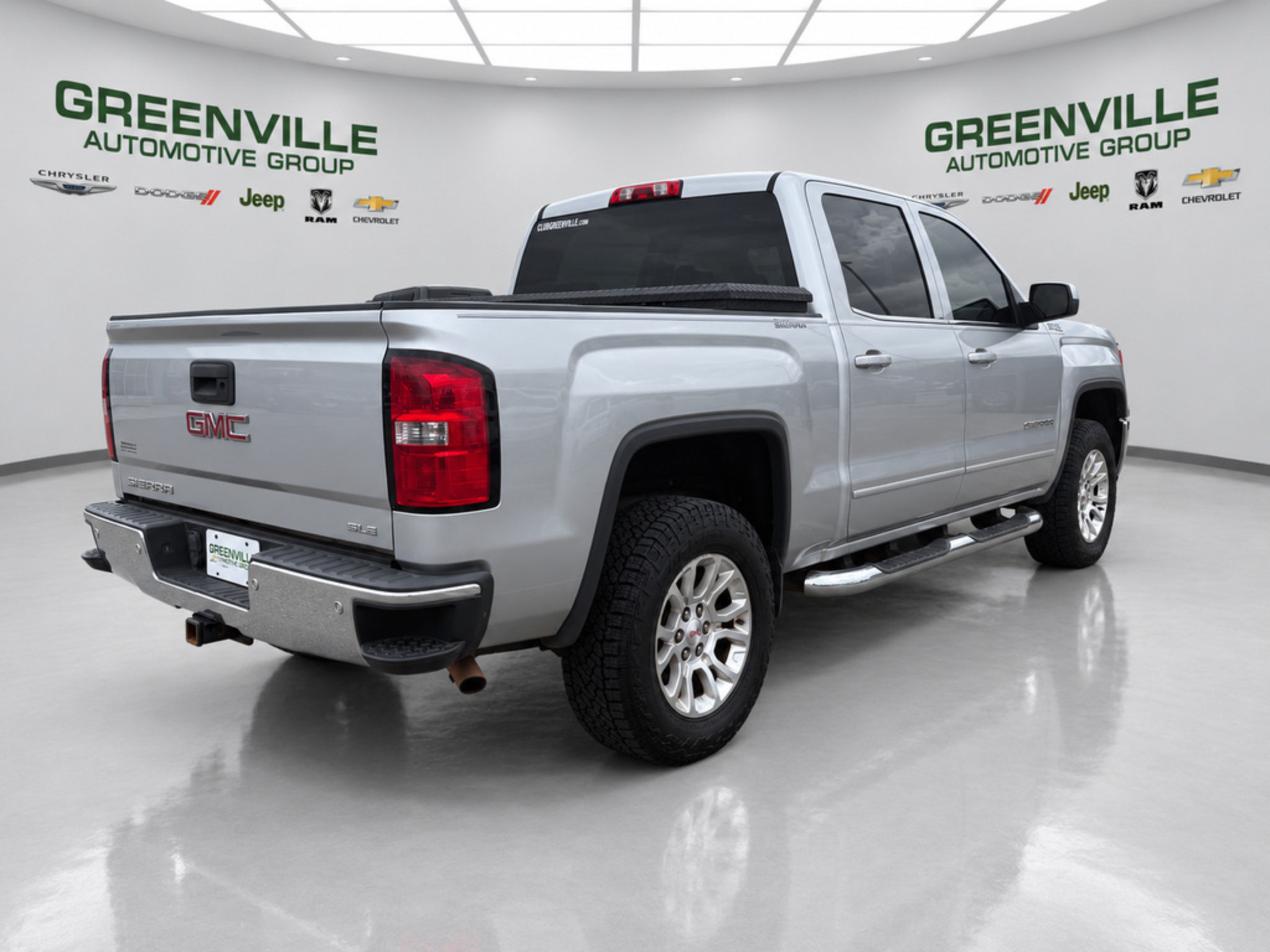 Used 2014 GMC Sierra 1500 SLE w/ SLE Value Package AWD/4WD image 5