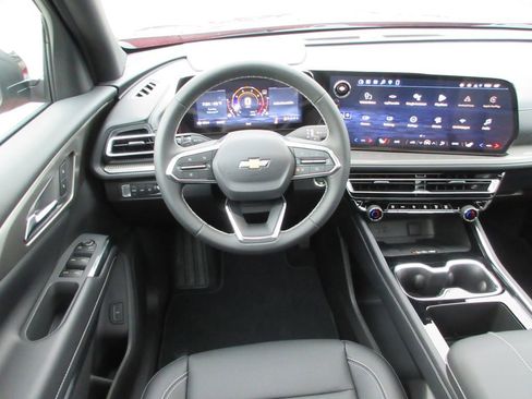 New 2026 Chevrolet Traverse LT w/ Sun and Wheel Package image 14