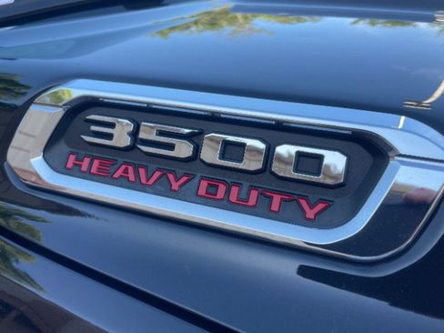 Used 2022 RAM 3500 Limited AWD/4WD image 19
