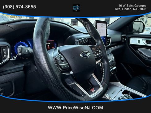 Used 2020 Ford Explorer ST w/ Premium Technology Package image 9