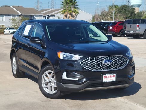 Used 2024 Ford Edge SEL image 2