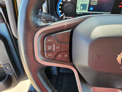 Used 2023 Ford Bronco Badlands AWD/4WD image 17