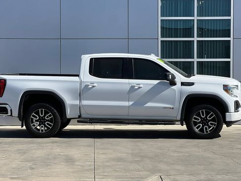 Used 2019 GMC Sierra 1500 AT4 w/ AT4 Premium Package AWD/4WD image 3