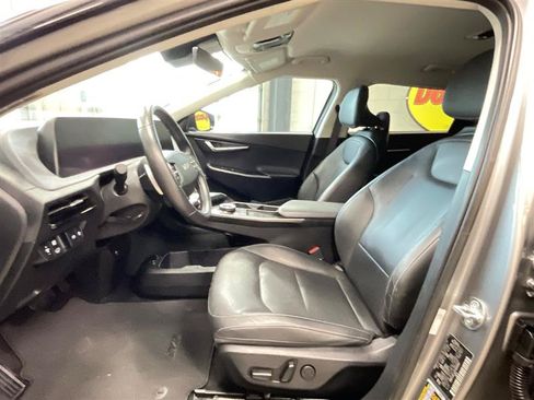 Used 2023 Kia EV6 Wind RWD image 10