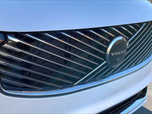 New 2026 Volvo XC90 B6 Ultra w/ Protection Package image 34