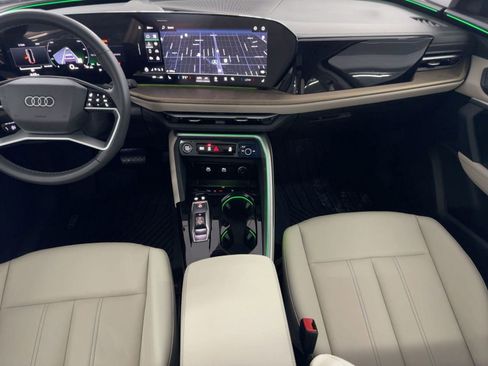 New 2025 Audi Q5 Premium image 28