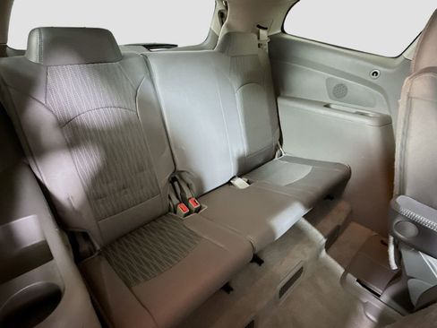 Used 2017 Chevrolet Traverse LT image 26