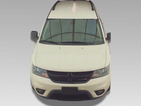 Used 2019 Dodge Journey SE w/ Connectivity Group FWD image 5