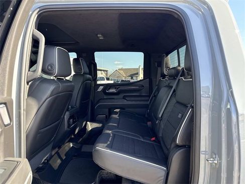 Used 2024 GMC Sierra 1500 AT4X image 12
