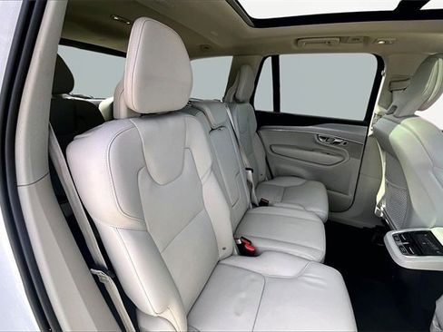 Used 2024 Volvo XC90 B5 Core w/ Protection Package Premier image 29
