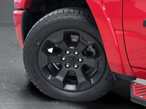 Used 2025 RAM 1500 Big Horn AWD/4WD image 35