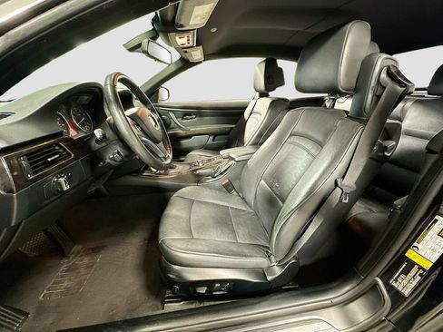 Used 2013 BMW 335i Convertible RWD image 24