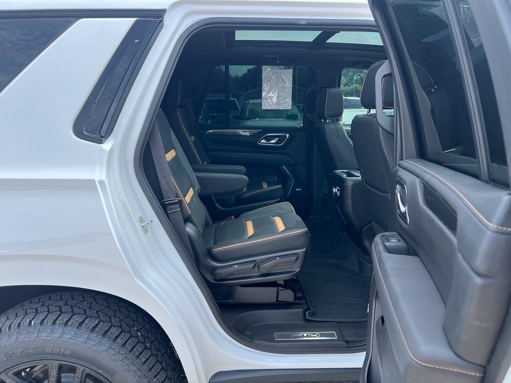 Used 2023 GMC Yukon AT4 w/ AT4 Premium Package AWD/4WD image 20