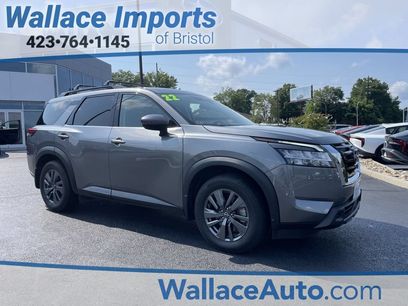 Used 2022 Nissan Pathfinder SV