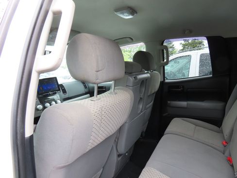 Used 2013 Toyota Tundra 4x4 Double Cab Long Bed w/ Convenience Pkg image 31