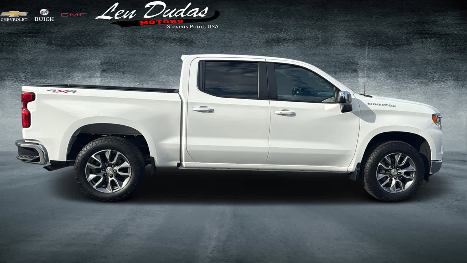 Used 2024 Chevrolet Silverado 1500 LT AWD/4WD image 5