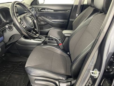 Used 2021 Kia Seltos S AWD/4WD image 2
