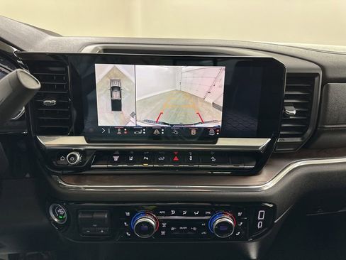 Used 2025 GMC Sierra 2500 SLT w/ SLT Premium Package image 42