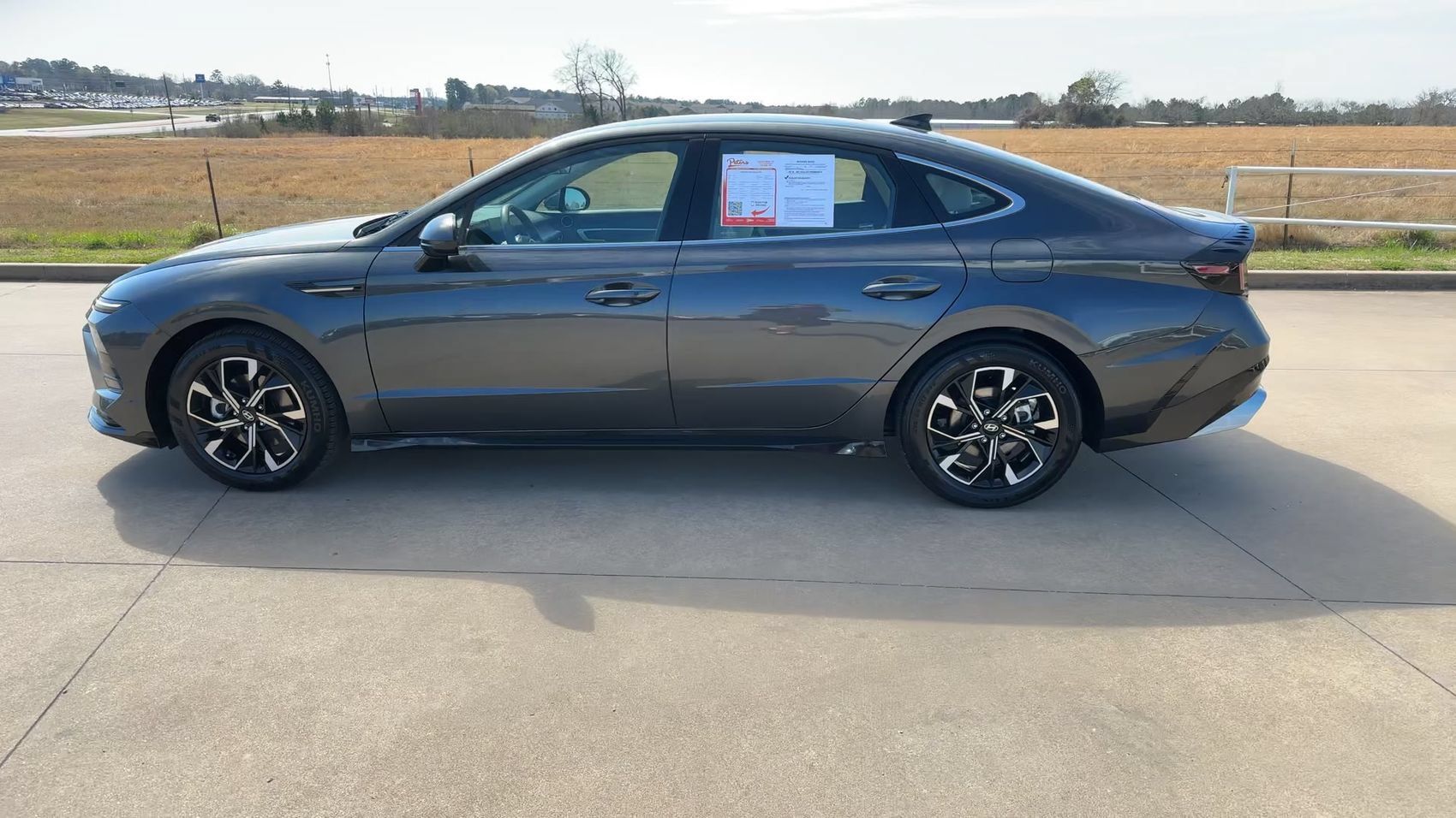 Used 2025 Hyundai Sonata SEL FWD image 6
