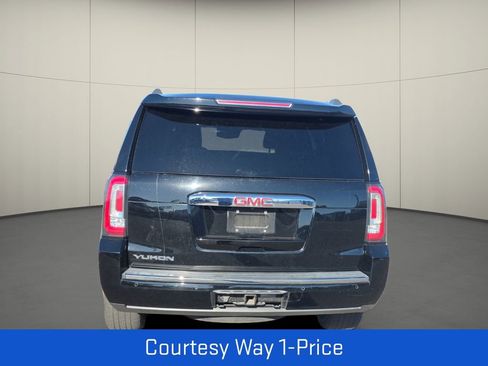 Used 2018 GMC Yukon Denali w/ Denali Ultimate Package AWD/4WD image 9