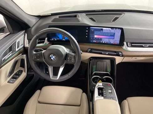Used 2024 BMW X1 xDrive28i w/ Premium Package image 5