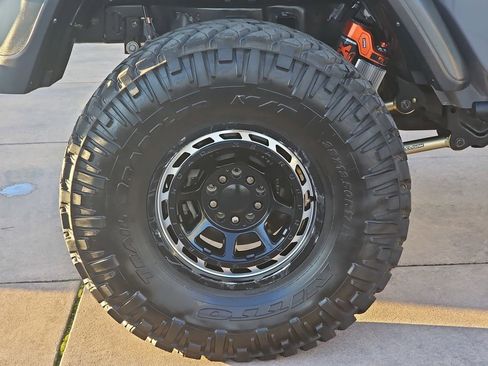 Used 2021 Jeep Gladiator Rubicon image 37