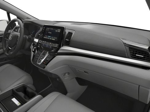 Used 2018 Honda Odyssey Elite image 12