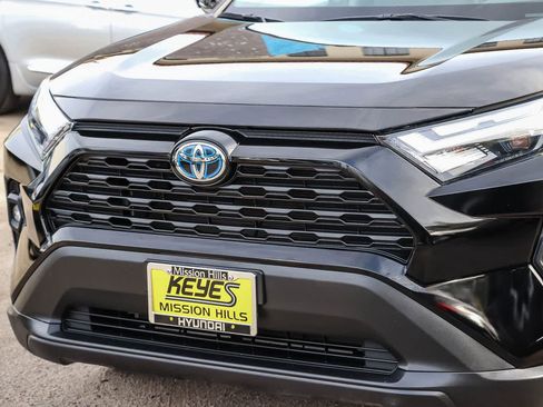 Used 2024 Toyota RAV4 AWD Hybrid image 10