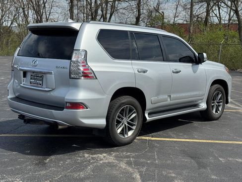 Used 2019 Lexus GX 460 Luxury image 4