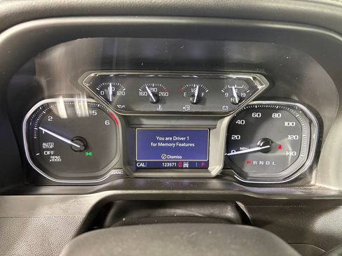 Used 2020 GMC Sierra 1500 SLT AWD/4WD image 17