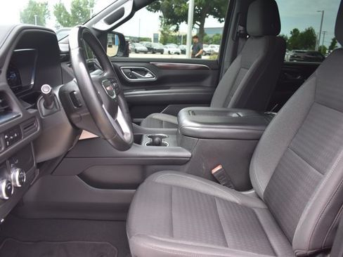 Used 2023 GMC Yukon XL SLE w/ Gmc Pro Safety Plus Package RWD image 15