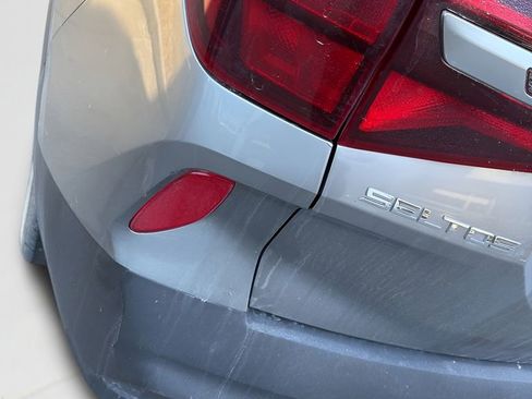 Used 2021 Kia Seltos LX AWD/4WD image 11