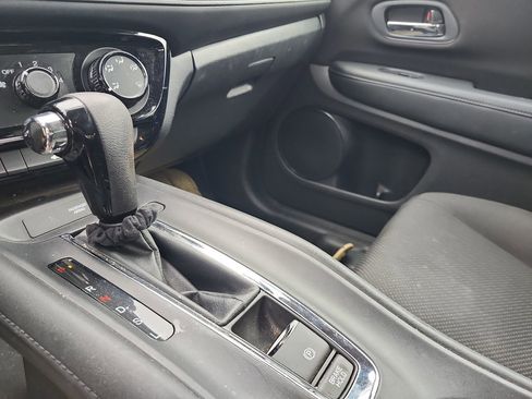 Used 2016 Honda HR-V LX image 15