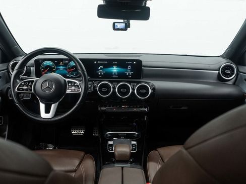 Used 2020 Mercedes-Benz A 220 4MATIC image 9