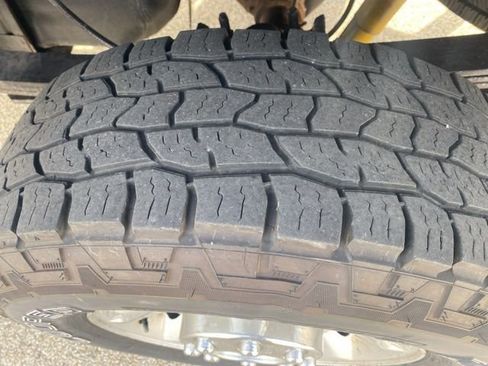 Used 2010 Ford F250 4x4 Regular Cab Super Duty image 11